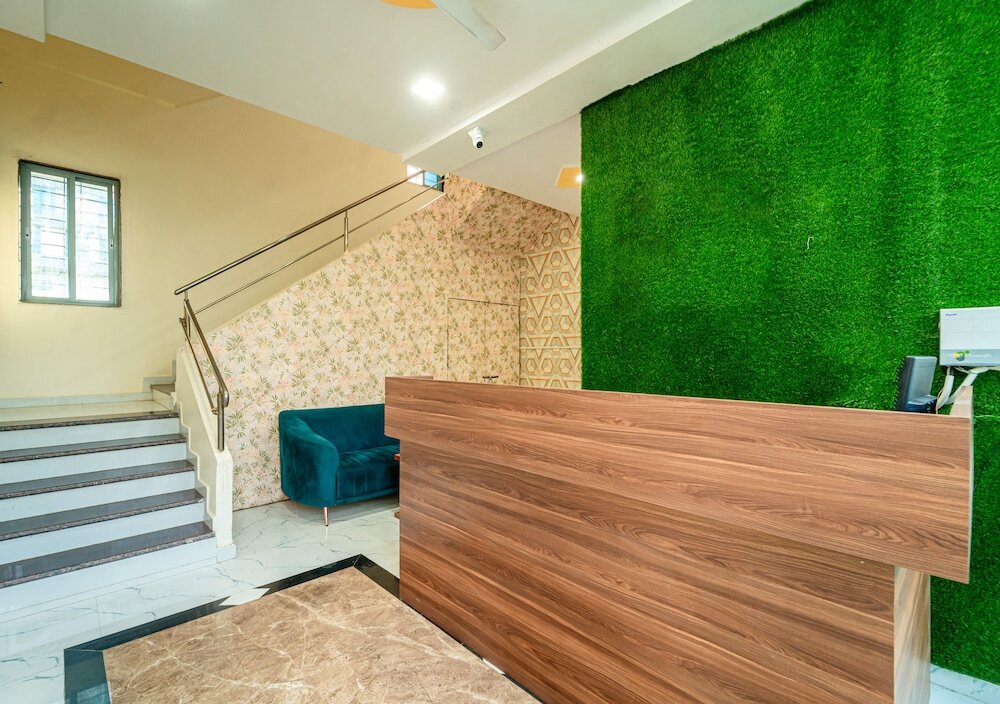 Пуна: Itsy Hotels Anand Executive, Near Amanora