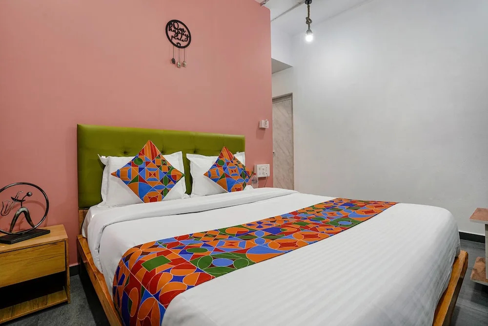 Сурат: Fabhotel Sky City
