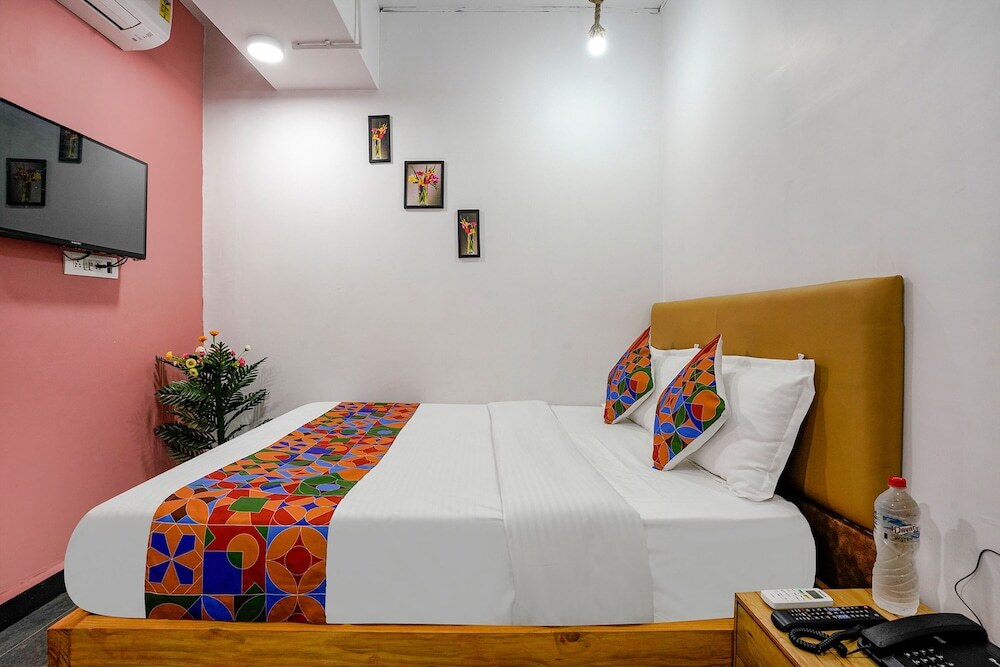 Сурат: Fabhotel Sky City