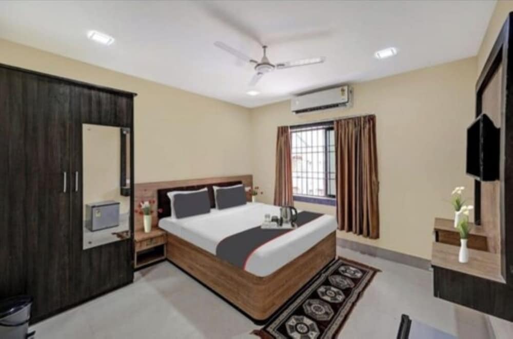 Бхубанешвар: Goroomgo Moonlight Guest House Bhubaneswar