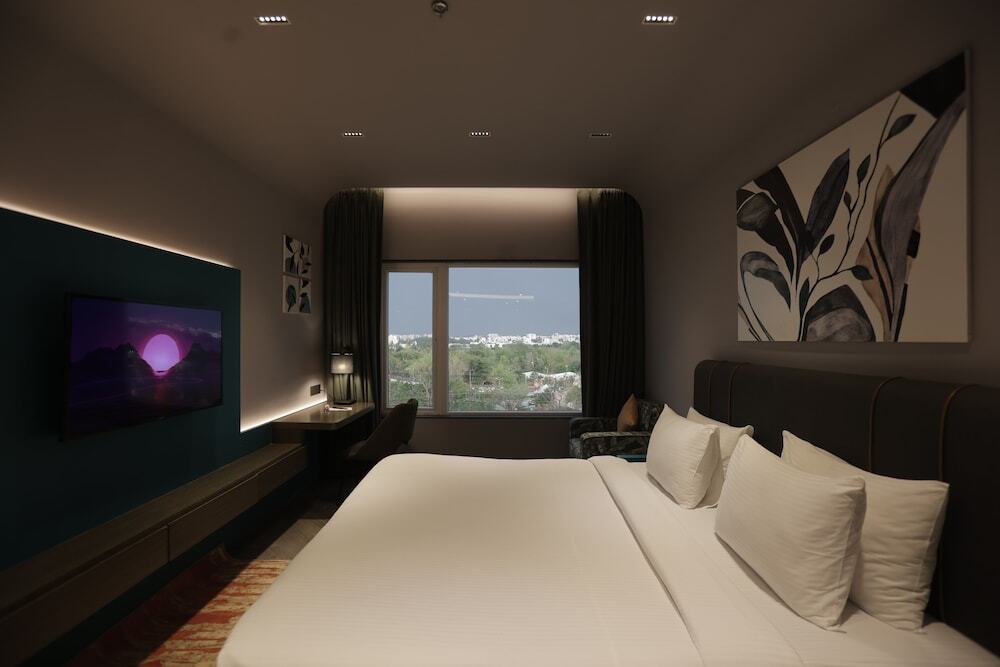 Нашик: Palm Springs Resort