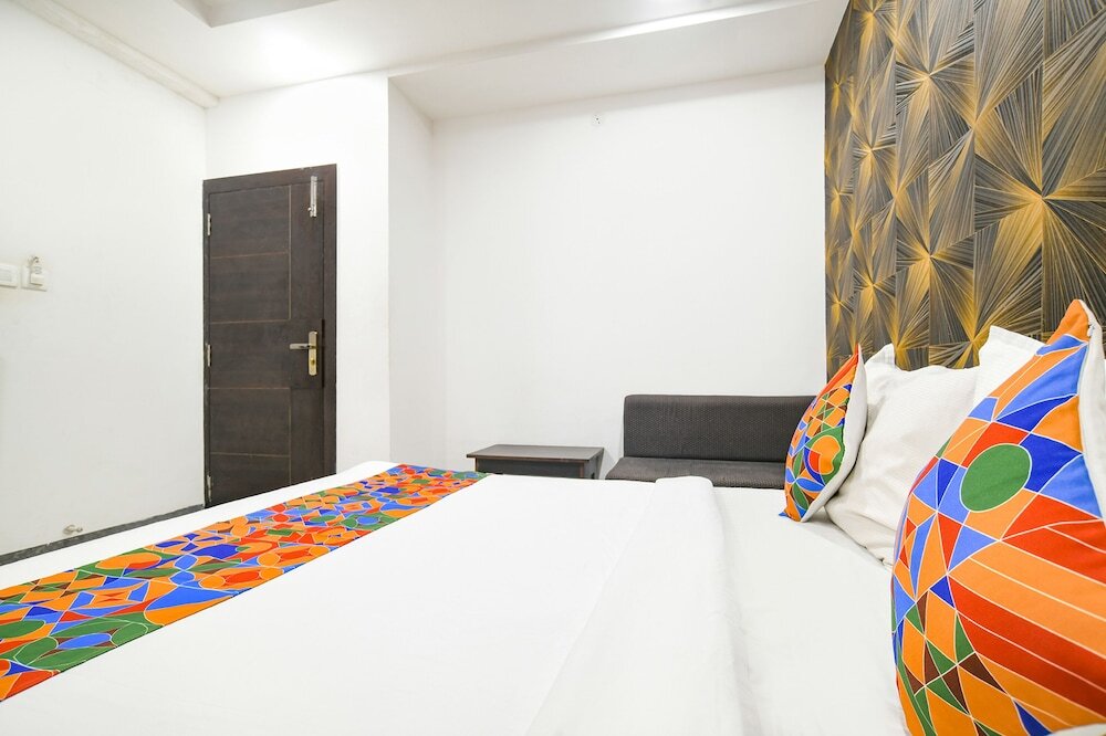Индаур: Fabhotel Prime The Euro