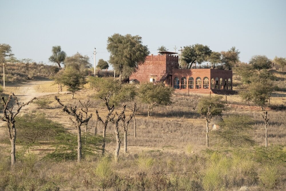 Khiyansaria: Kaner Retreat - India's First Desert Botanical Resort
