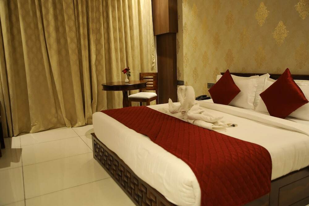 Бангалор: Rajathadri Royal Inn