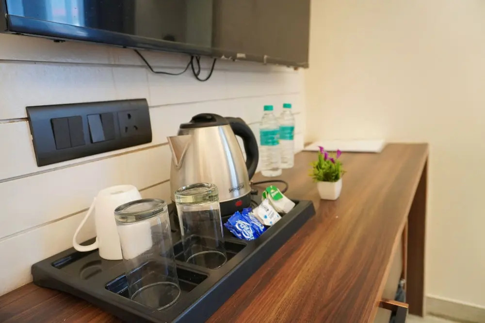 Большая Нойда: Raksha Suites & Banquet Greater Noida