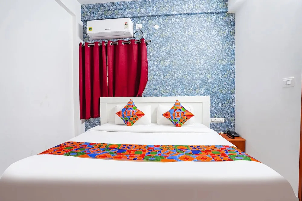 Бангалор: Fabhotel Royal Platinum Suites