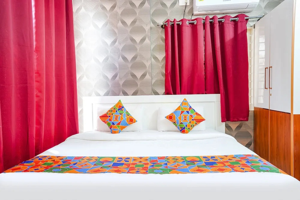 Бангалор: Fabhotel Royal Platinum Suites