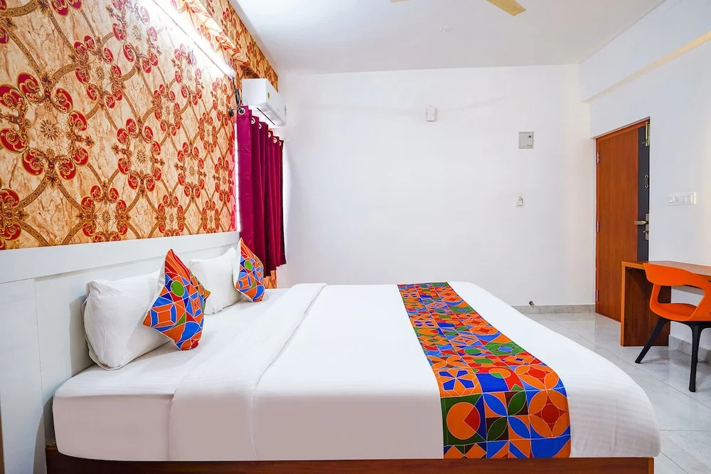 Бангалор: Fabhotel Royal Platinum Suites