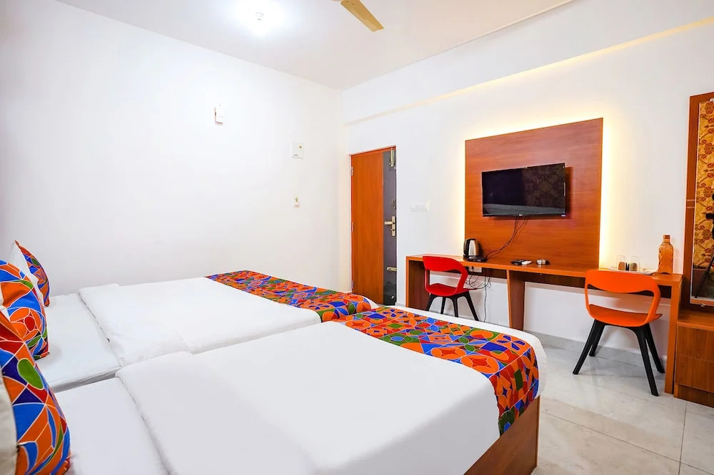 Бангалор: Fabhotel Royal Platinum Suites