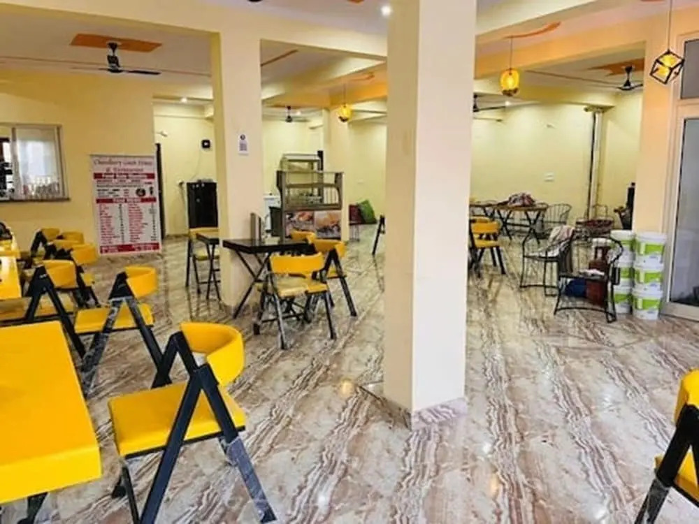 Дехрадун: Chaudhary Guest House