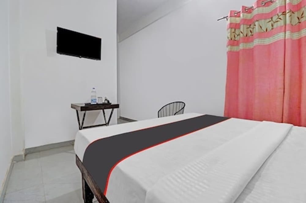 Дехрадун: Chaudhary Guest House