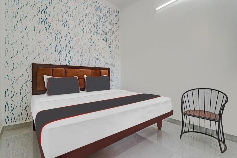 Дехрадун: Chaudhary Guest House