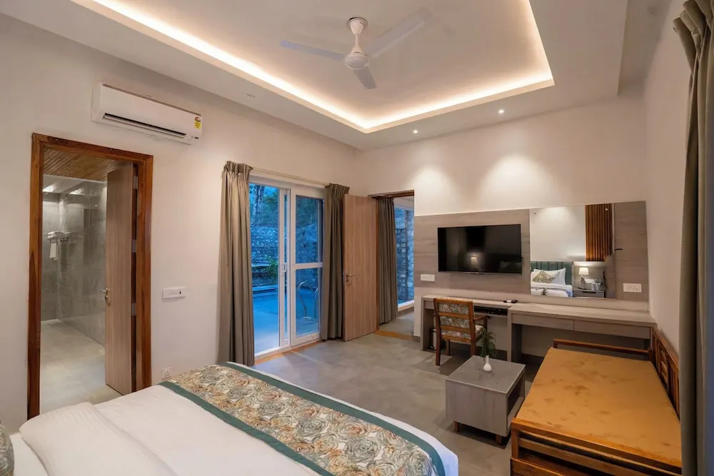 Наинитал: Evara Spa & Resort