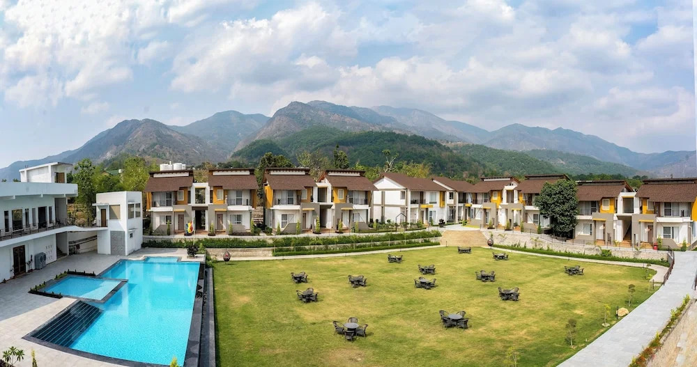 Наинитал: Evara Spa & Resort