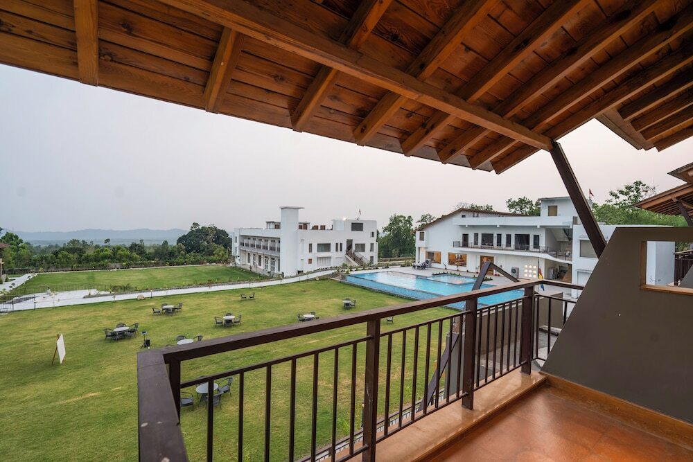 Наинитал: Evara Spa & Resort