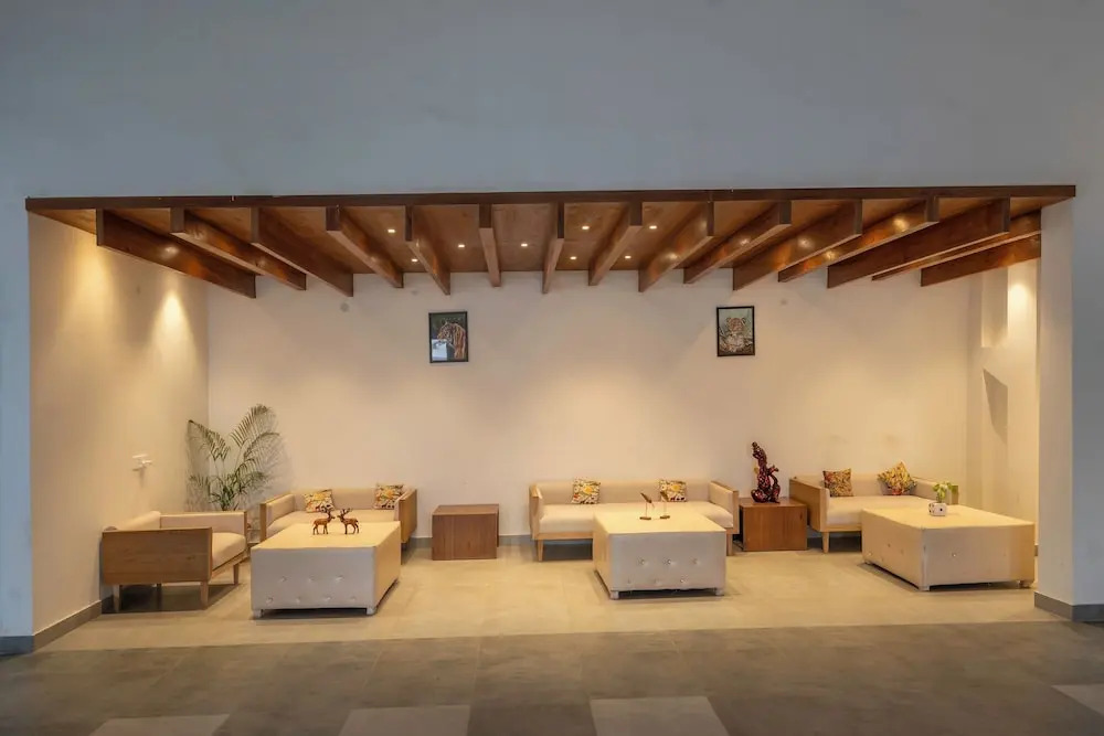 Наинитал: Evara Spa & Resort