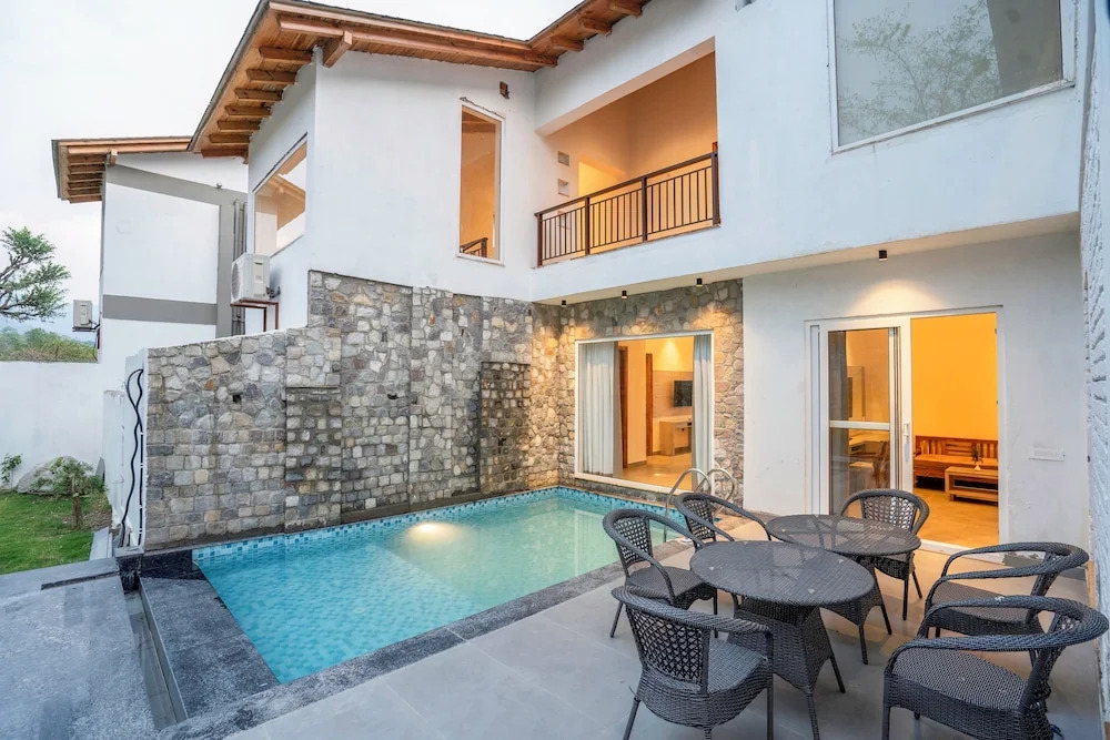 Наинитал: Evara Spa & Resort