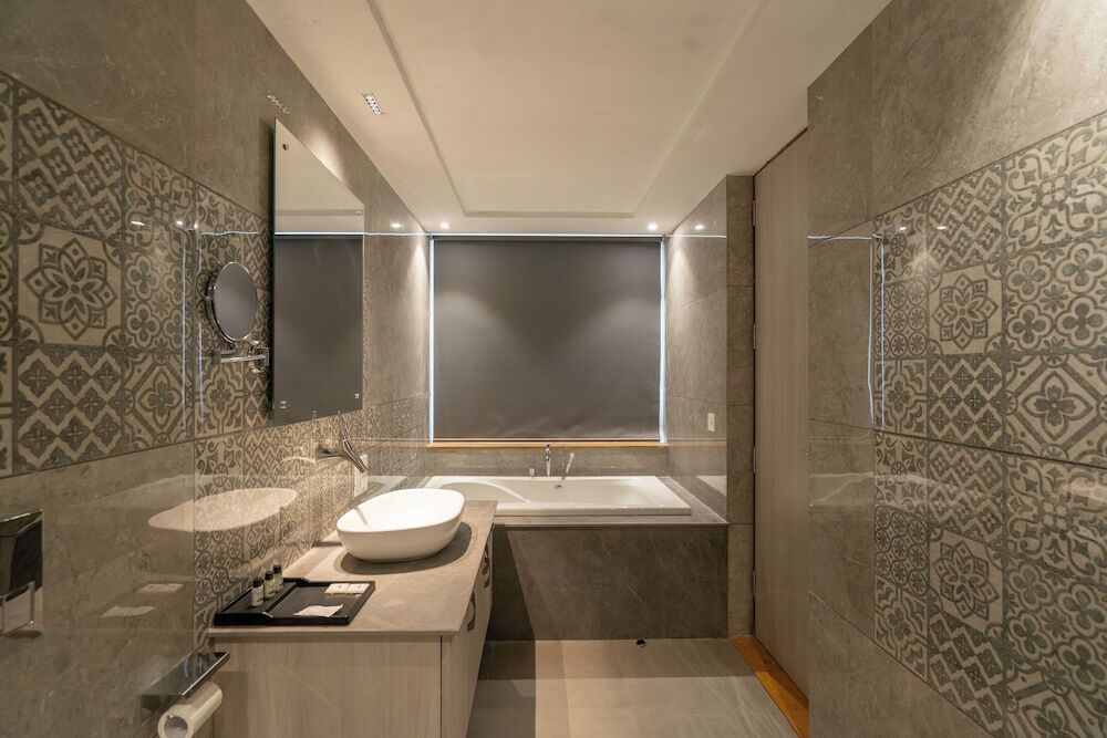 Наинитал: Evara Spa & Resort