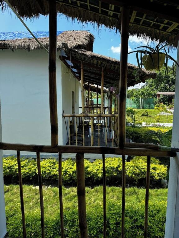 Джиоти Гаон: Falcon Jungle Resort