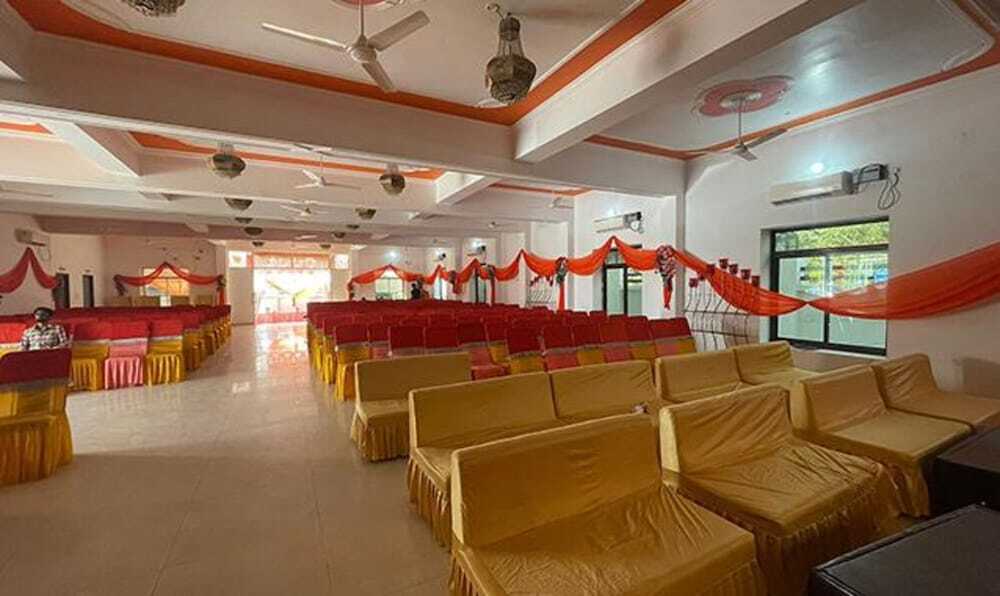 Файзабад: Fabhotel Kalawati Palace