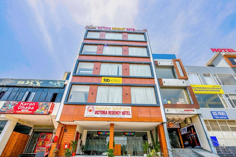 Мохали: Fabhotel Prime Victoria Regency