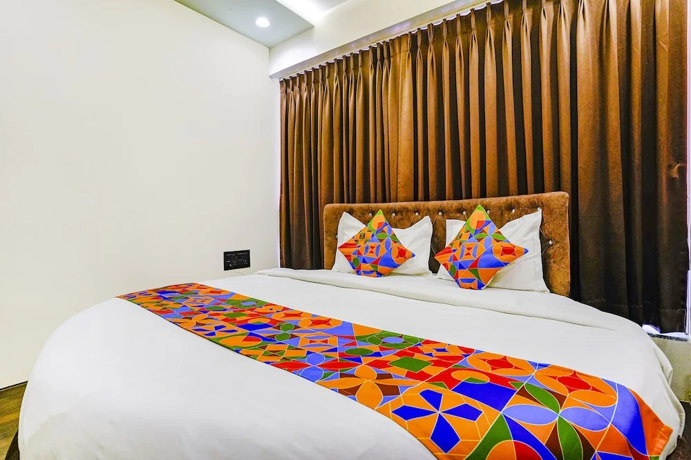 Сурат: Fabhotel Raviraj Capital