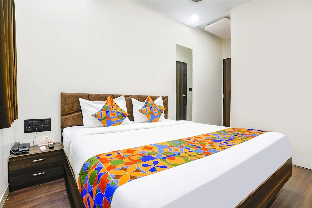 Сурат: Fabhotel Raviraj Capital