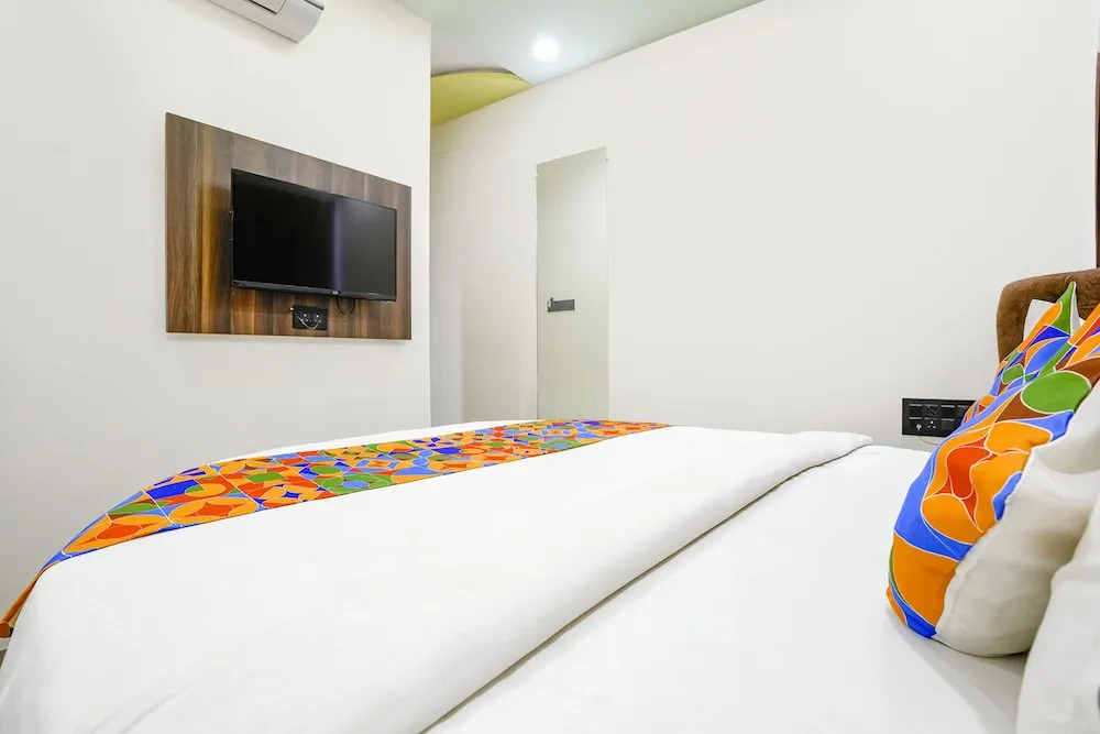 Сурат: Fabhotel Raviraj Capital