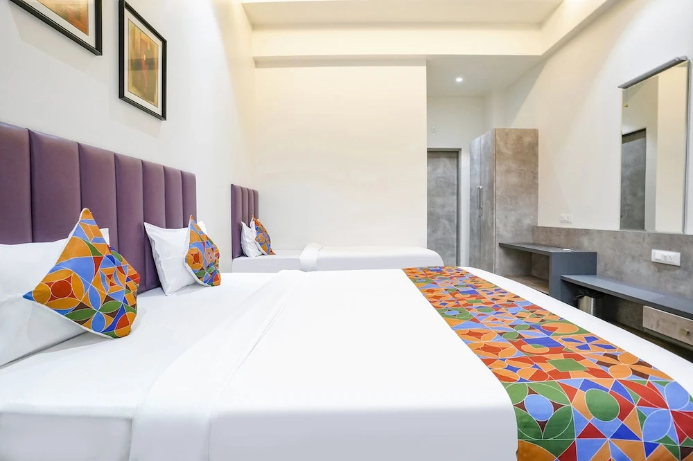 Мумбаи: Fabhotel Global Spaces