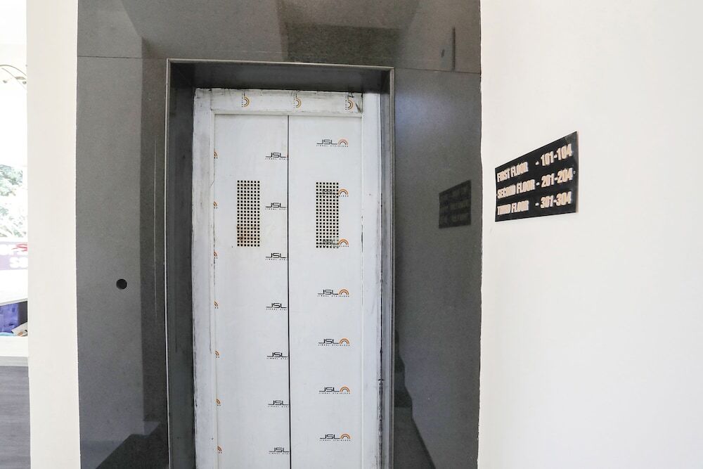 Нагпур: Fabexpress Radiant Guest House