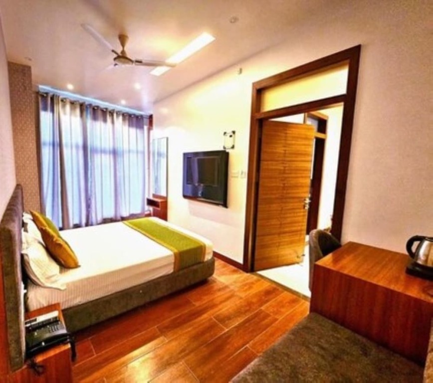Горакхпур: Sharda dinings Gorakhpur