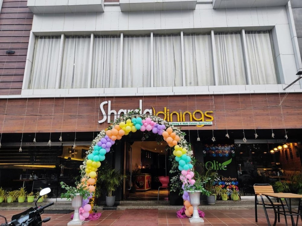 Горакхпур: Sharda dinings Gorakhpur