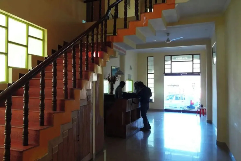 Кангра: Goroomgo Hotel Dolphin Dalhousie