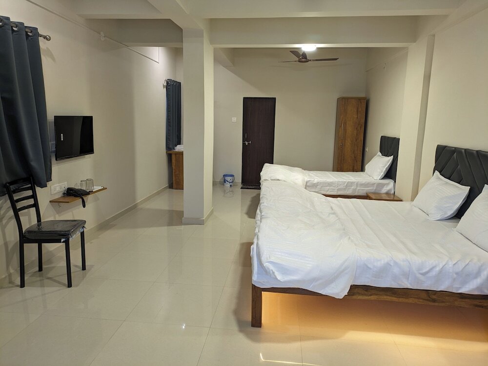 Вапи: Hotel JDS - Vapi