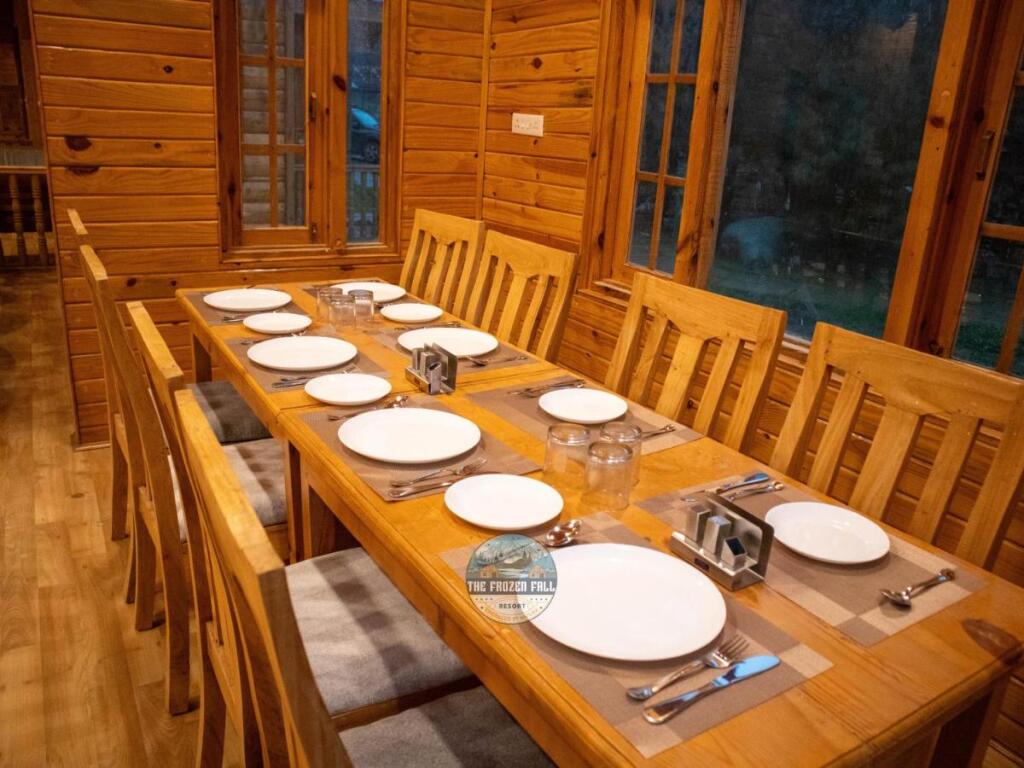 Гульмарг: The FrozenFall Resort - Gulmarg
