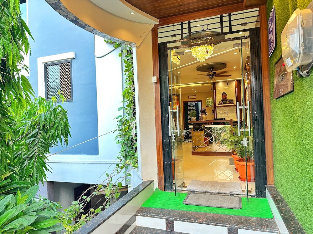 Омкарешвар: Hotel Gurukripa Inn