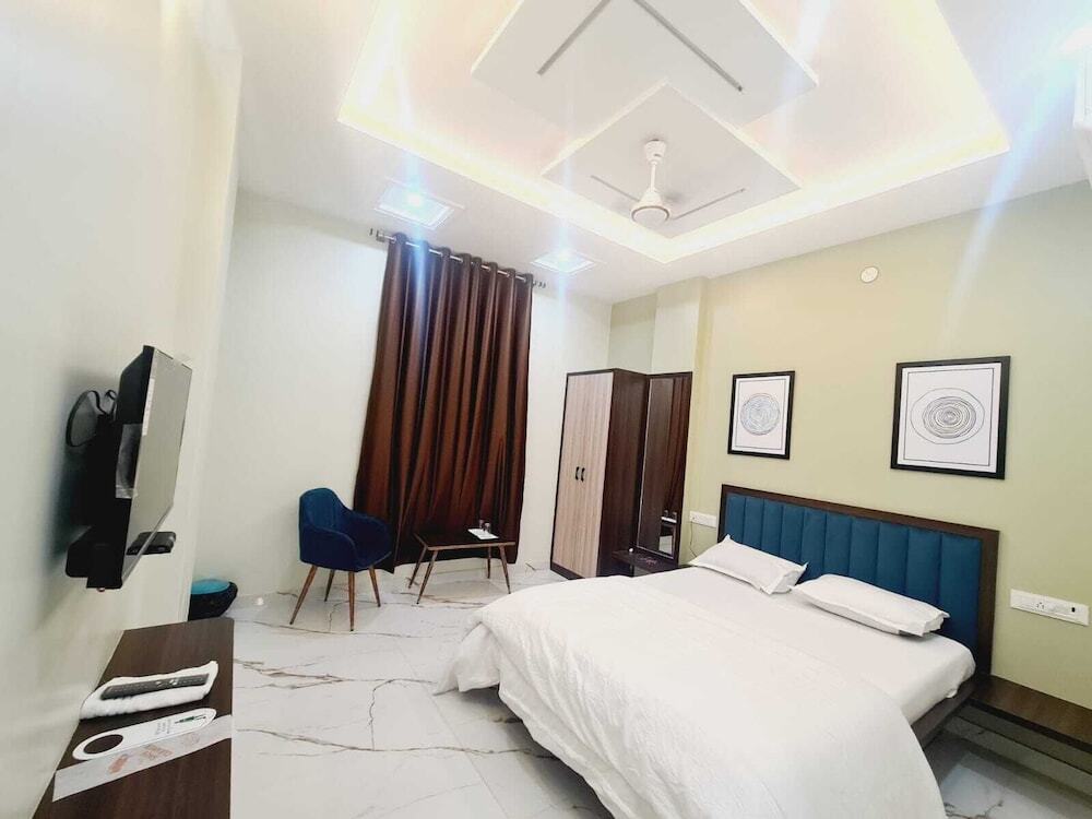 Сикар: Hotel Kaanjee