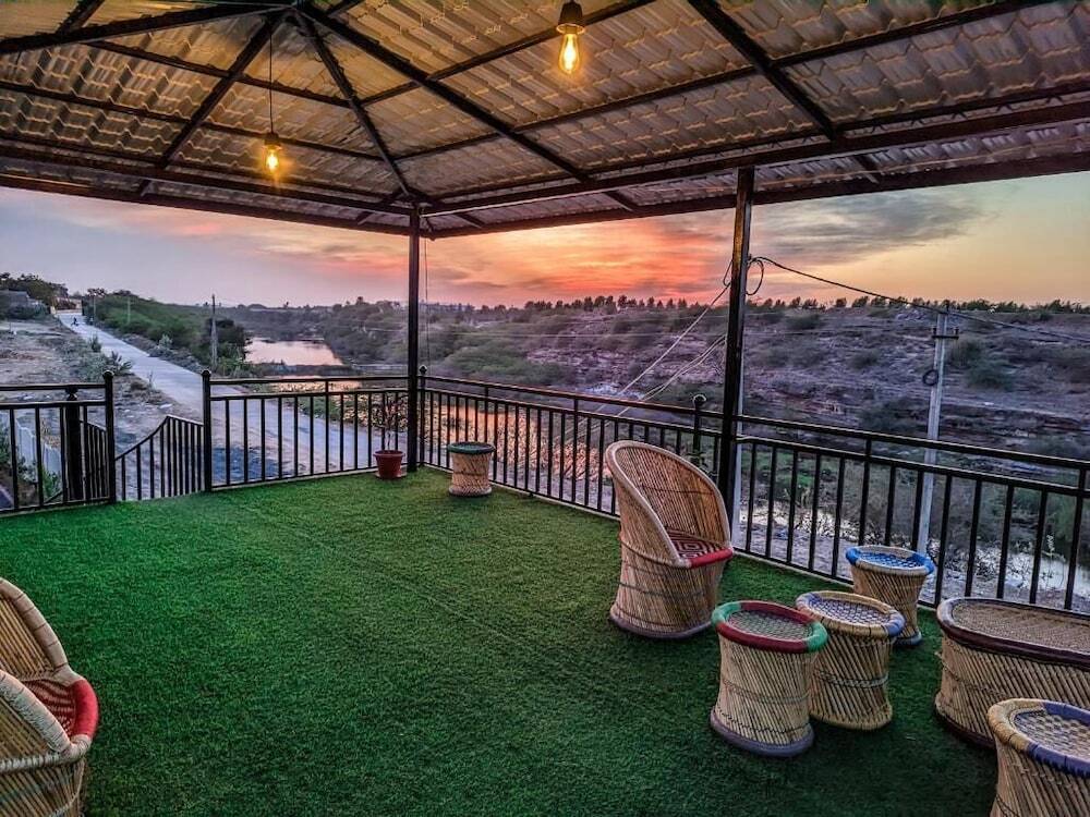 Бхудж: The Royal Riviera Resort & stay