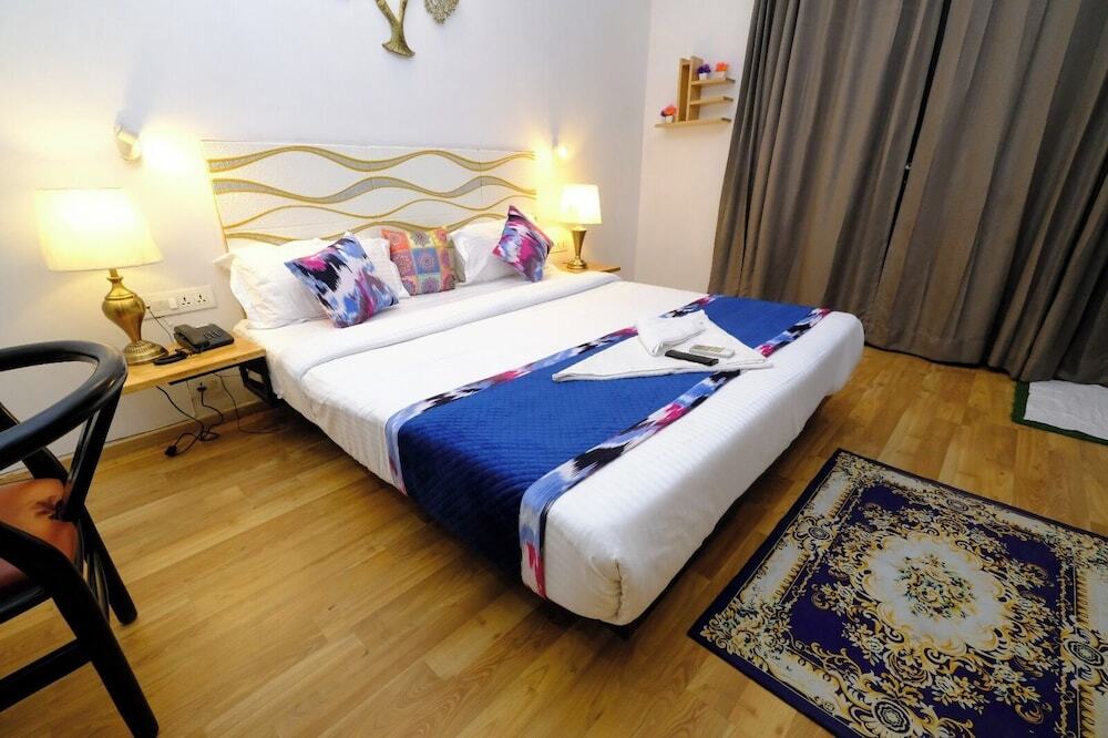 Гуруграм: Lime Tree Premier Near Medanta Medicity