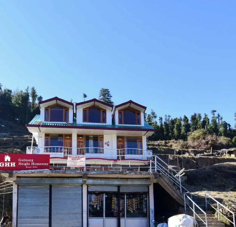 Куфри: Gulmarg Height Homestay Kufri Shimla