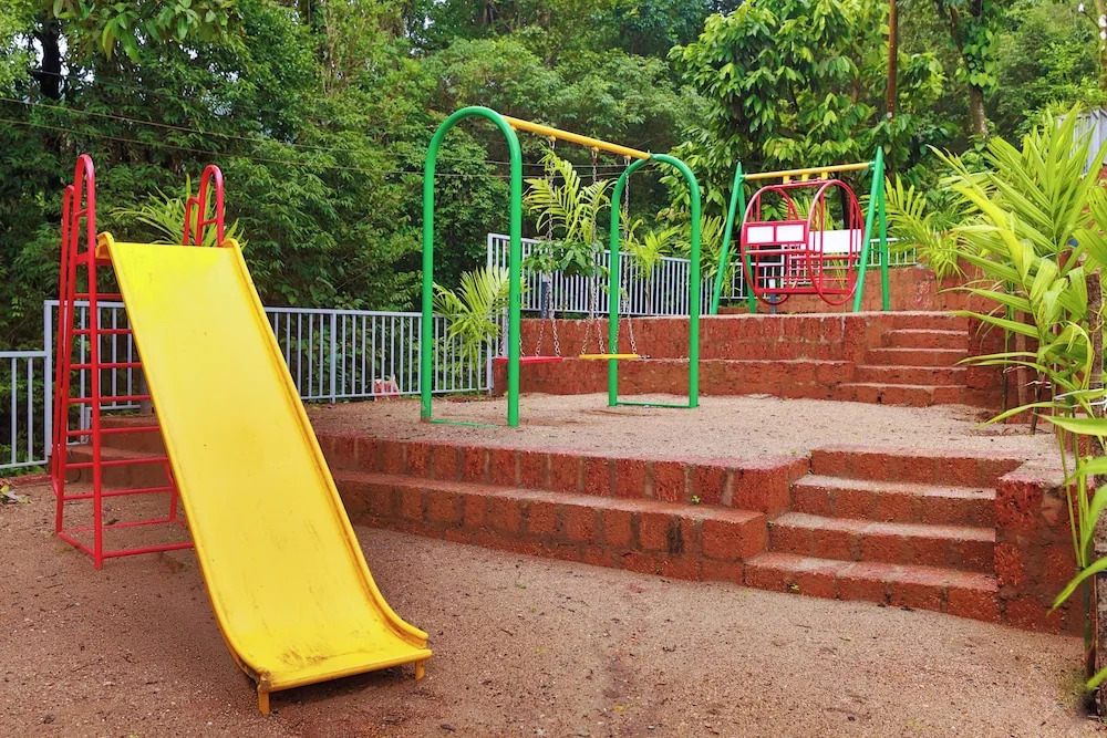 Кушалнагар: Silent Brook Resort - Coorg
