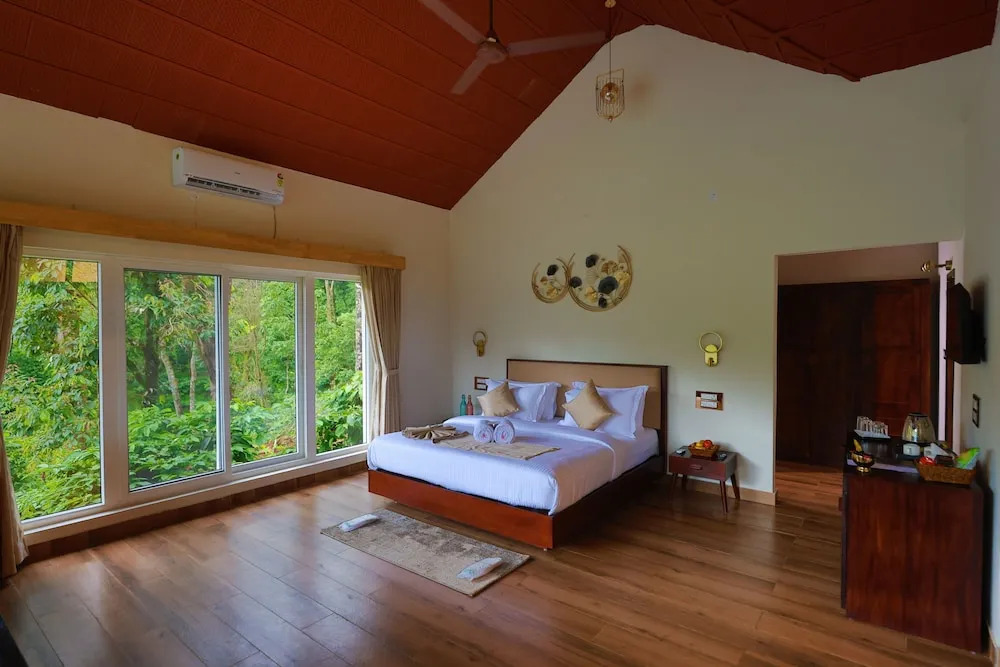 Кушалнагар: Silent Brook Resort - Coorg