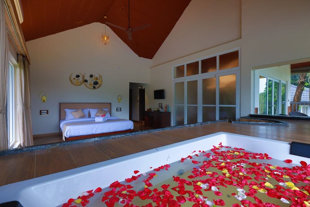 Кушалнагар: Silent Brook Resort - Coorg