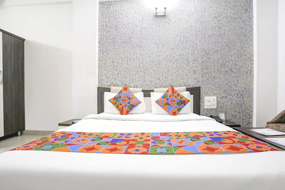 Гандхинагар: FabHotel Skylon