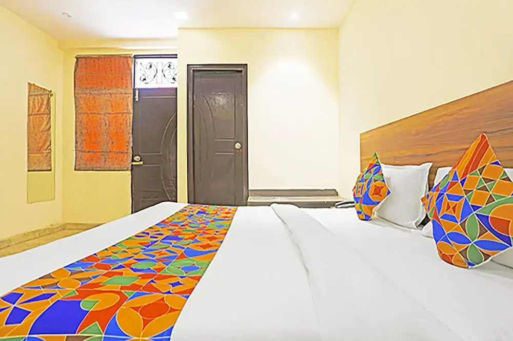 Канпур: FabHotel The Happiness