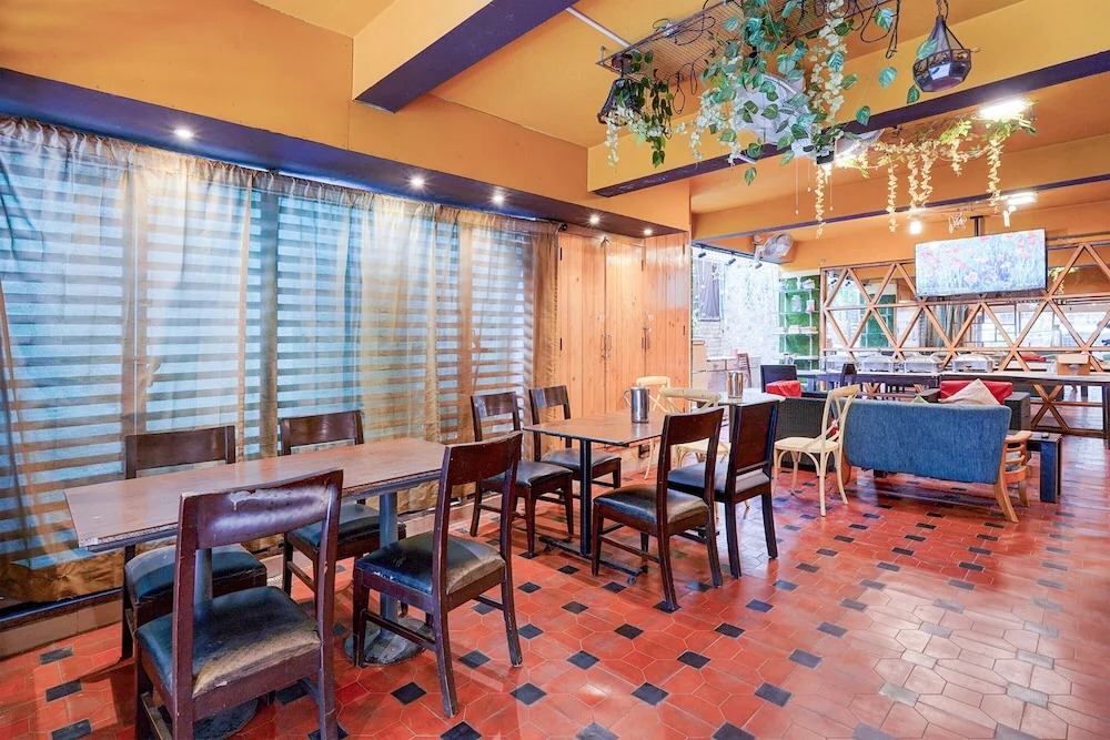 Бангалор: FabHotel Green Wood 5