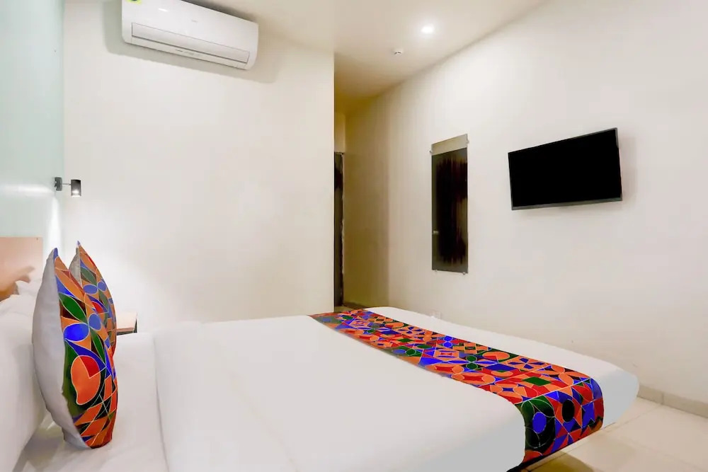Вадодара: FabHotel Prime Ace II