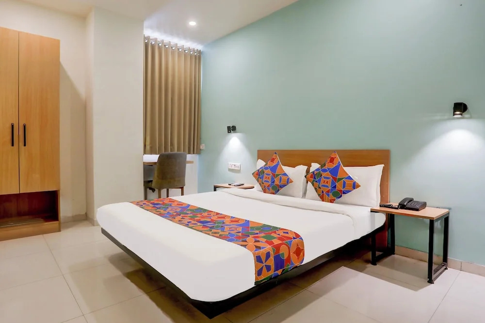 Вадодара: FabHotel Prime Ace II