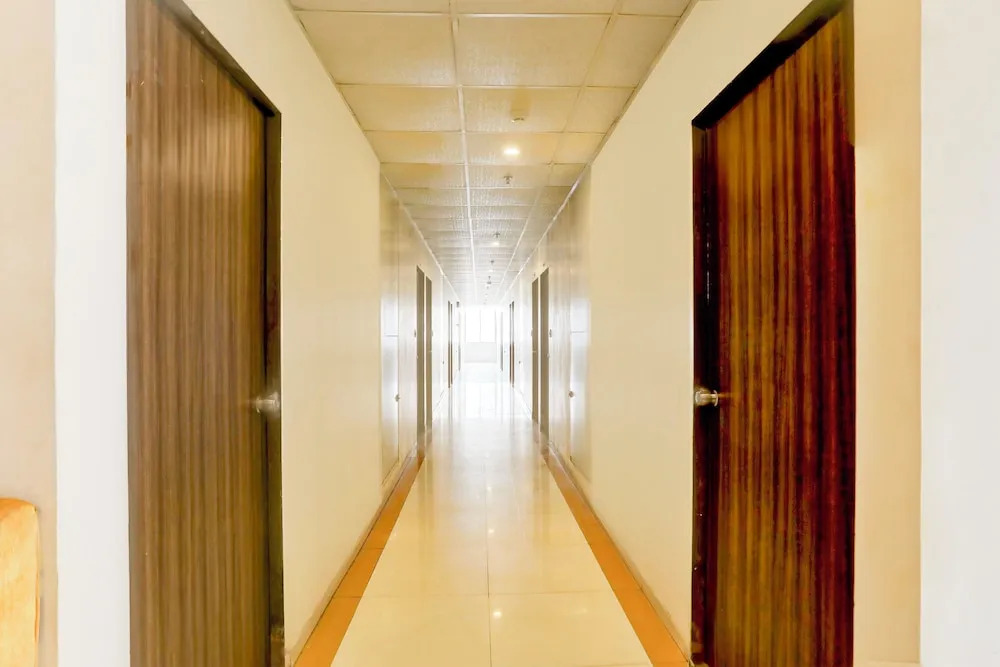Вадодара: FabHotel Prime Ace II