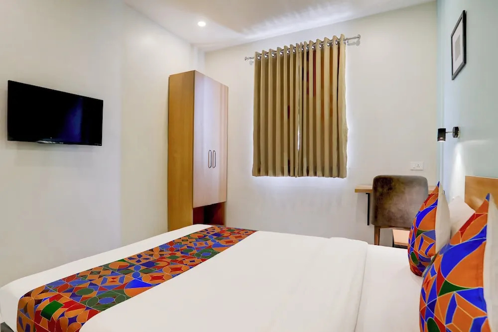 Вадодара: FabHotel Prime Ace II